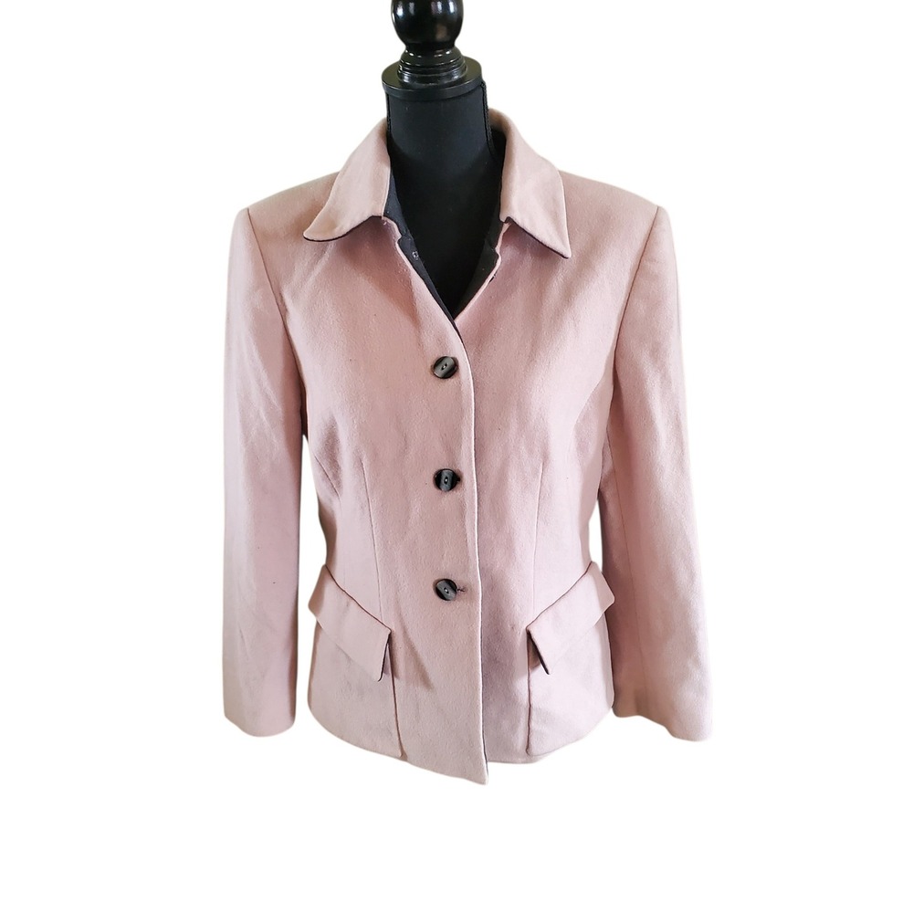 Tahari Pink Wool Blend Blazer Jacket Size 12 Contrast Collar Button Front